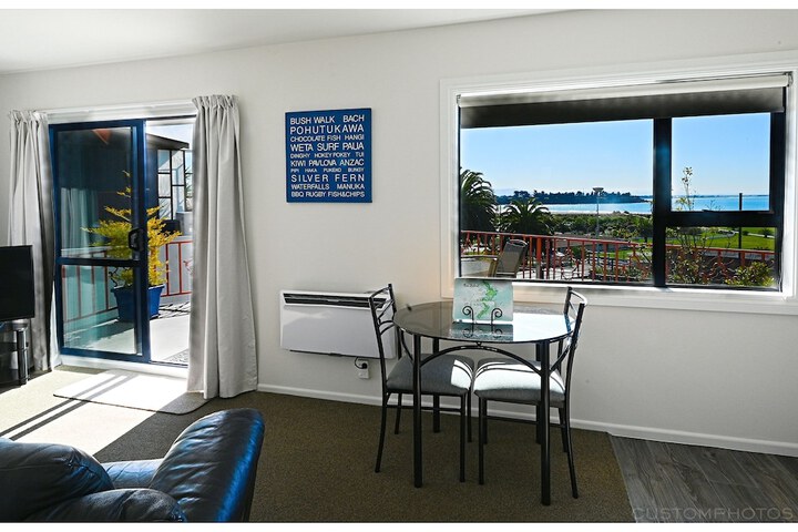Room 3 of 48