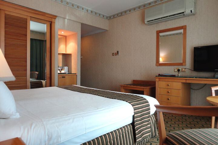 Room 29 of 71