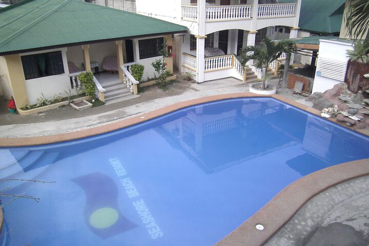 Pool 42 of 65