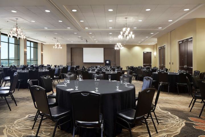 Meeting facility