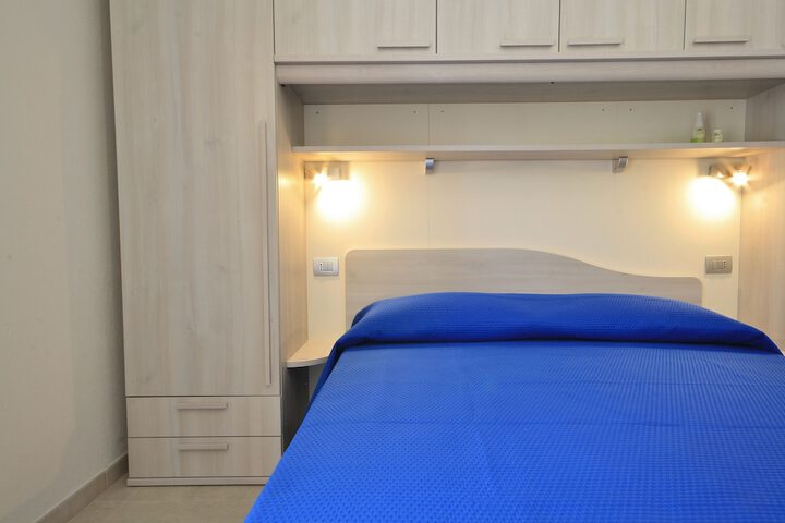 Room 7 of 51