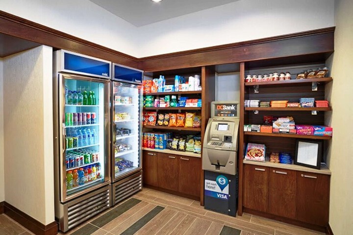 Snack bar