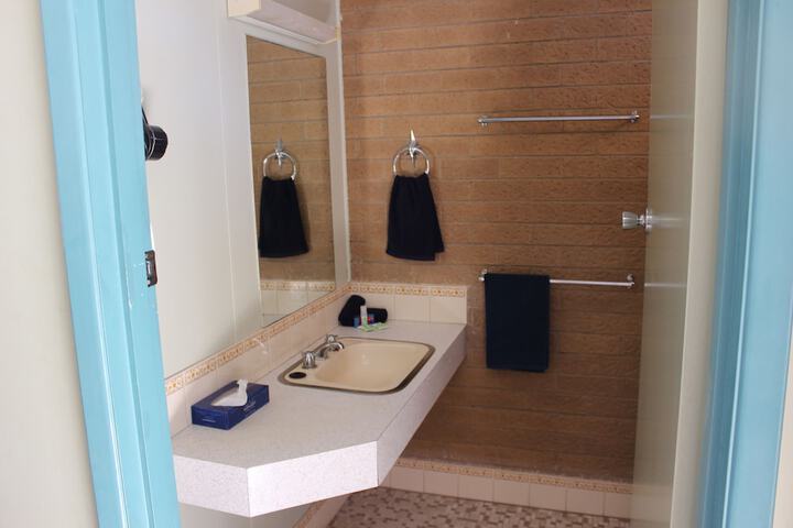Room 14 of 39