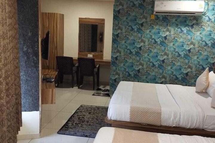 Room 7 of 20