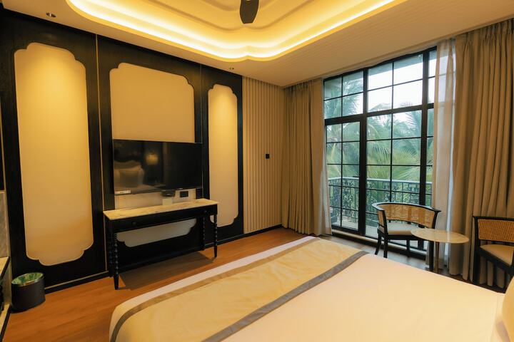 Room 15 of 35