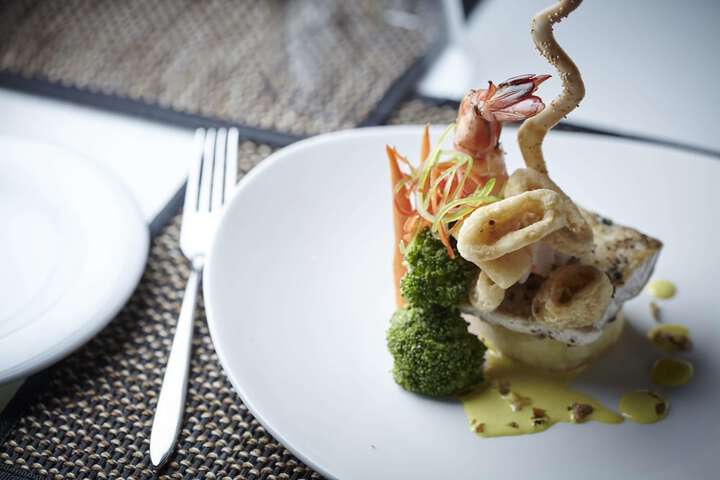 Dining 71 of 131