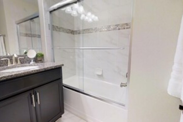 Room 5 of 25