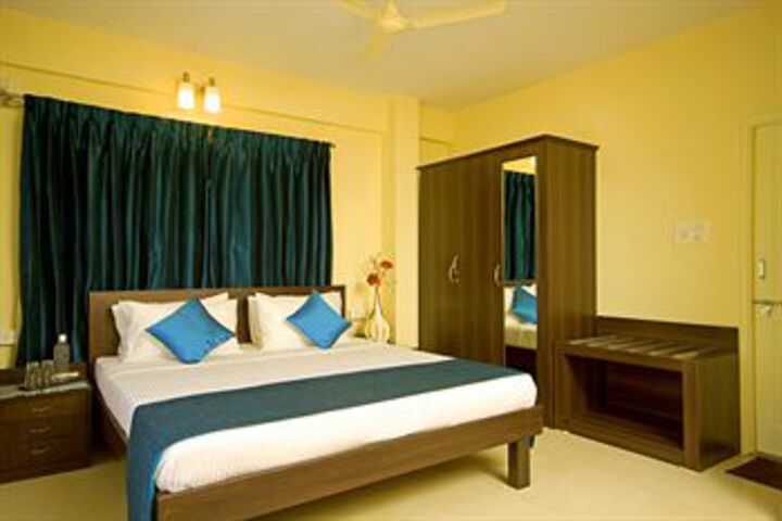 Room 10 of 21