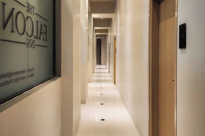 Ballroom/Hall 22 of 25