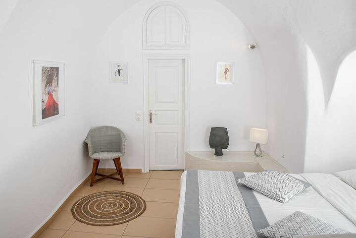 Room 12 of 52