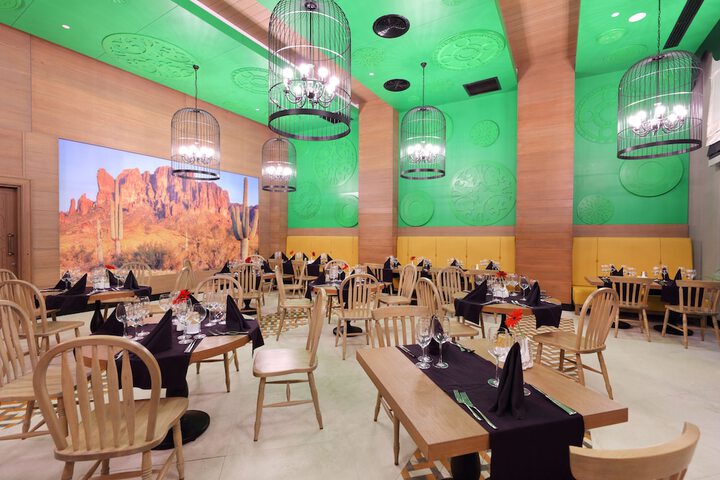Dining 99 of 147