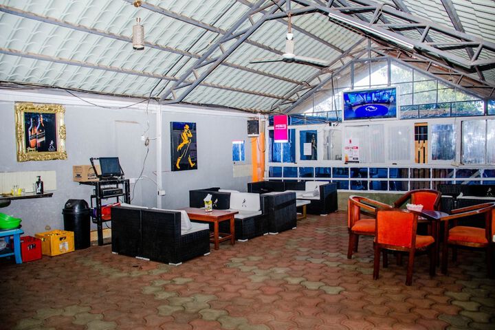 2D LA OFFICE PALACE