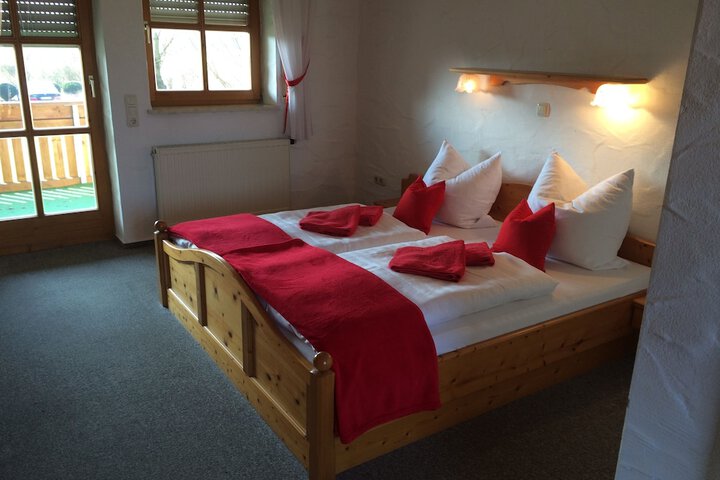 Room 3 of 72