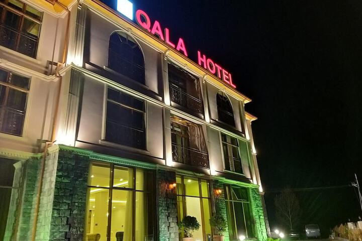 Hotel 90 of 96
