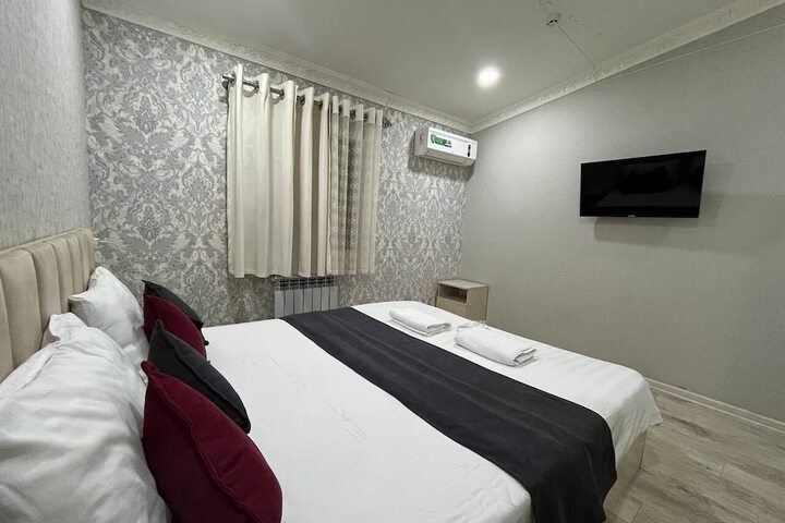 Room 2 of 23