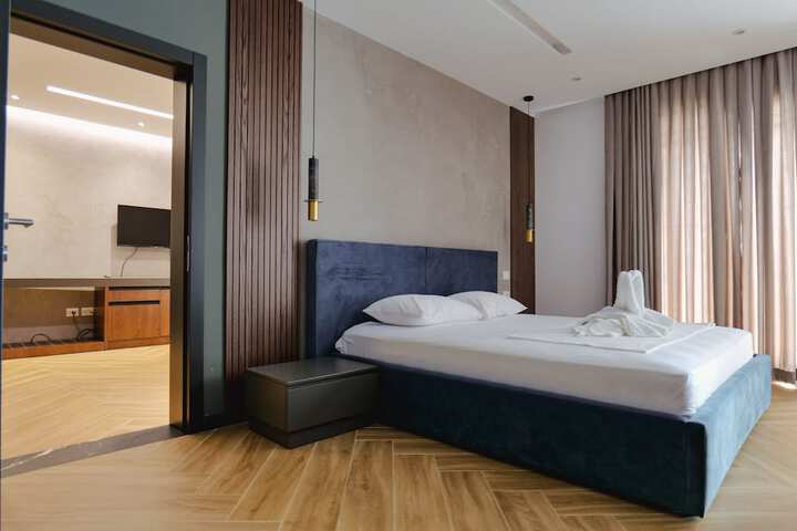 Room 60 of 148