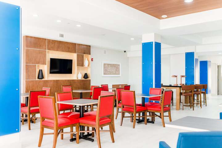 Breakfast/Coffee Service 42 of 66