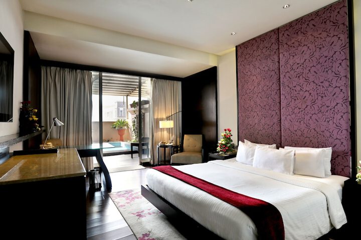 Room 5 of 49