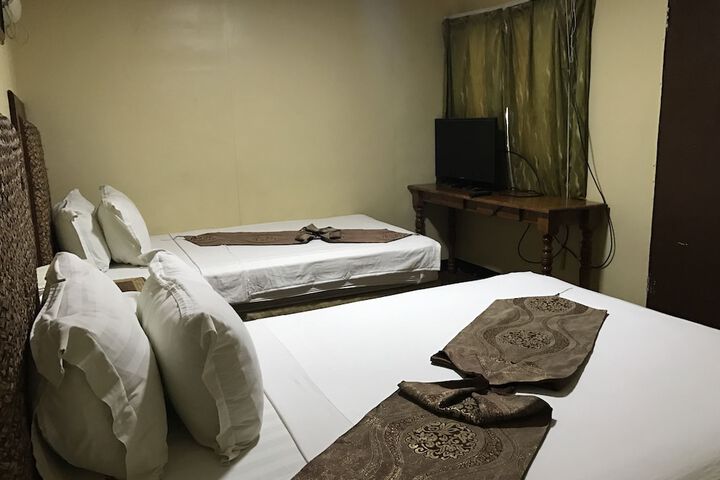 Room 4 of 39