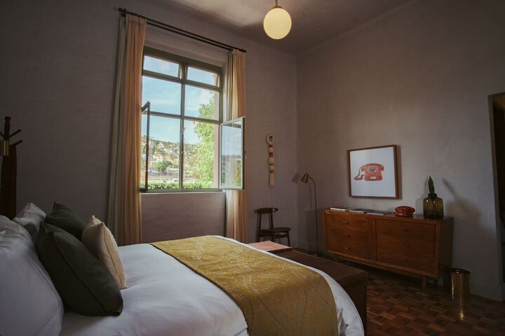 Room 17 of 222