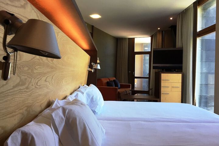 Room 15 of 113