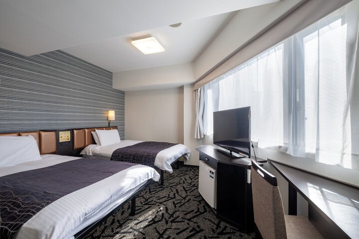 Room 12 of 78