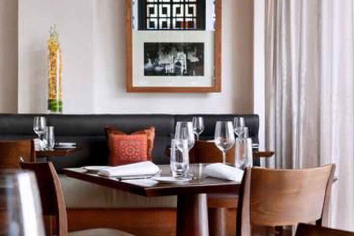 Dining 44 of 45