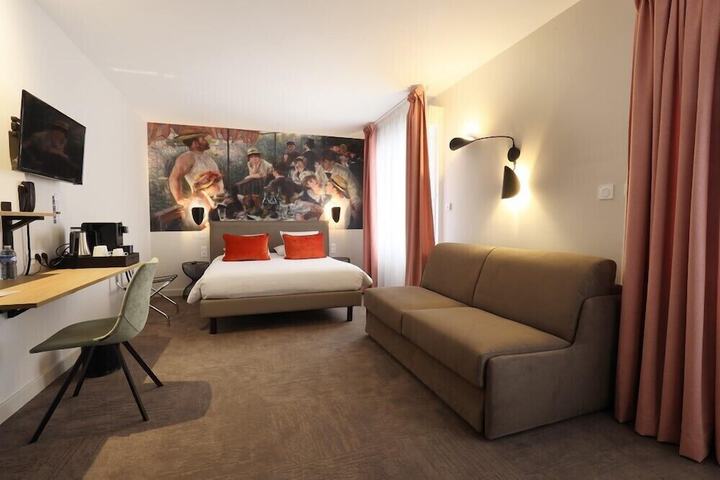 Room 21 of 39