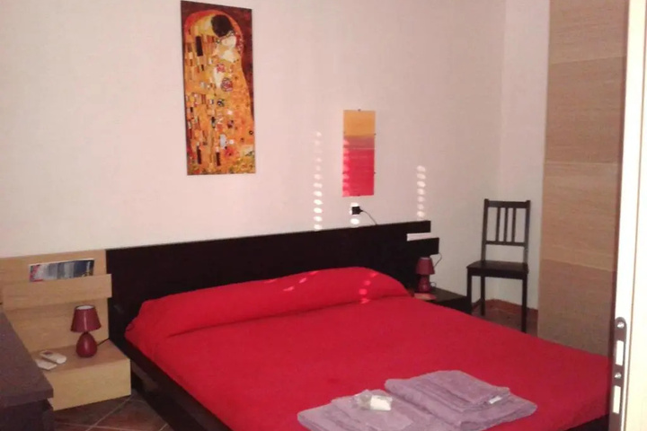 Room 2 of 11