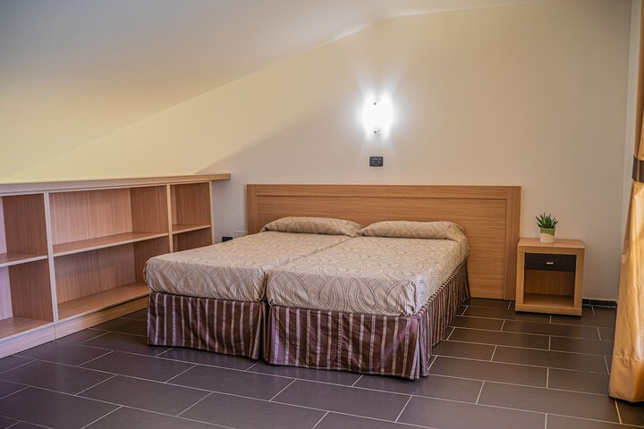 Room 15 of 55