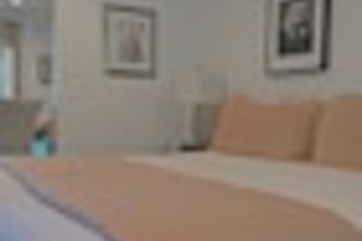 Room 17 of 549