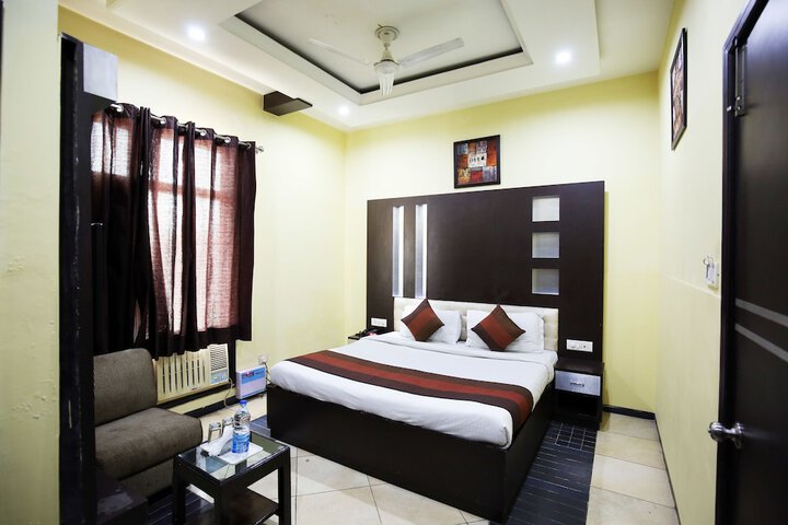 Room 10 of 31