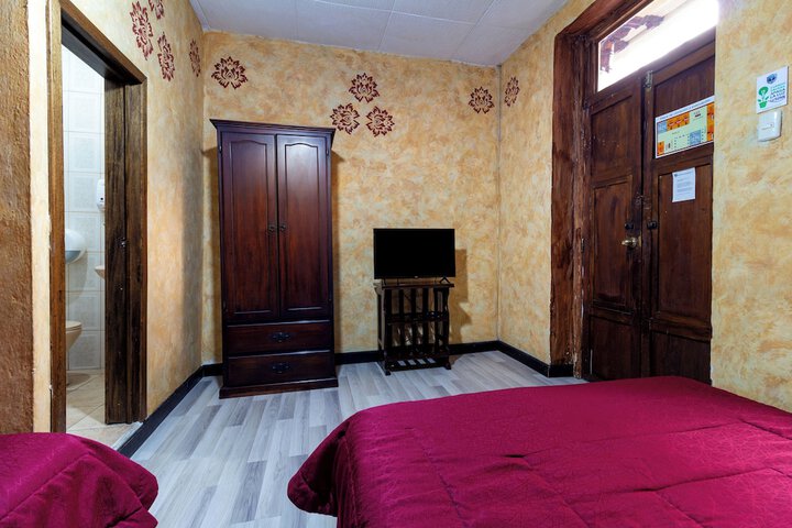 Room 13 of 42