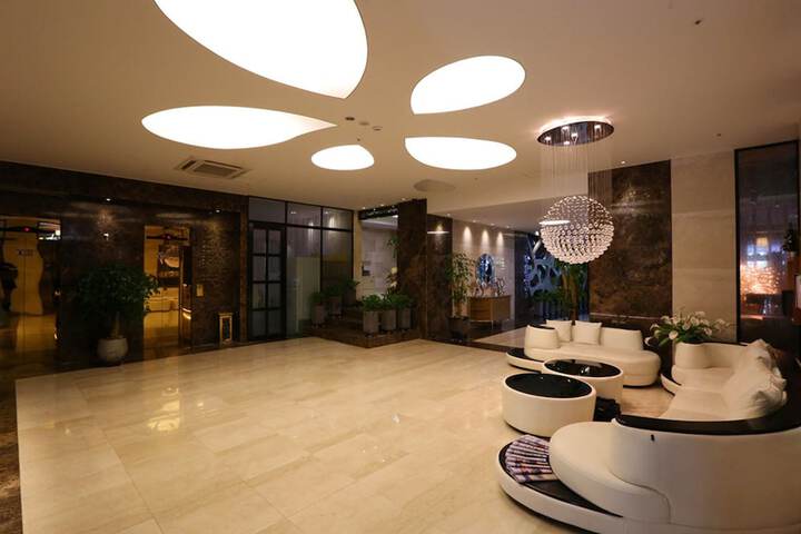Hotel Interior 3 of 19