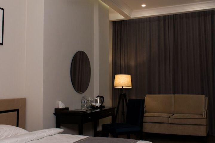 Room 7 of 43