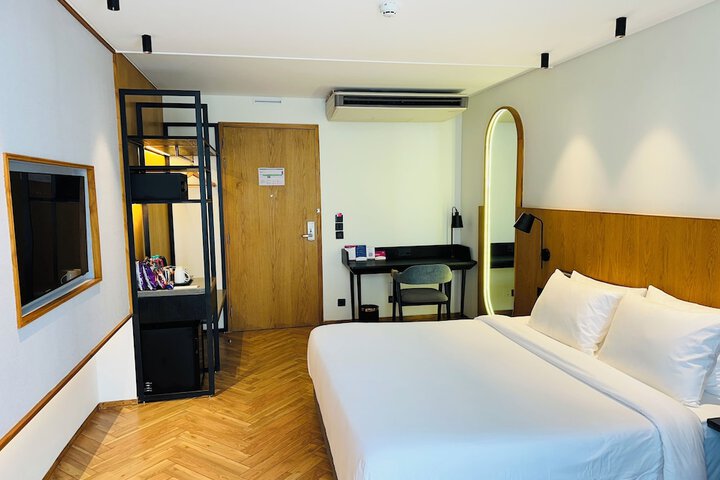 Room 11 of 61