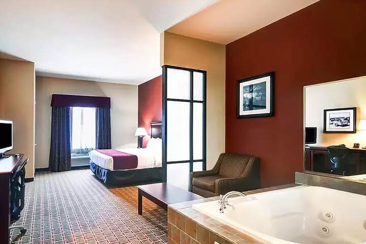 Private spa tub