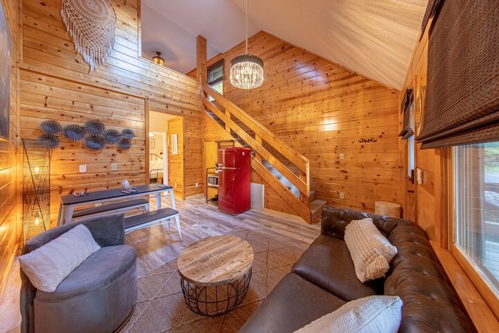 Clear Creek Lodge Handicap Accessible King Room (27 of 41)