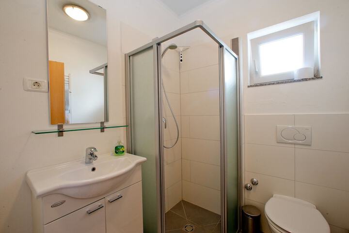 Room 45 of 65
