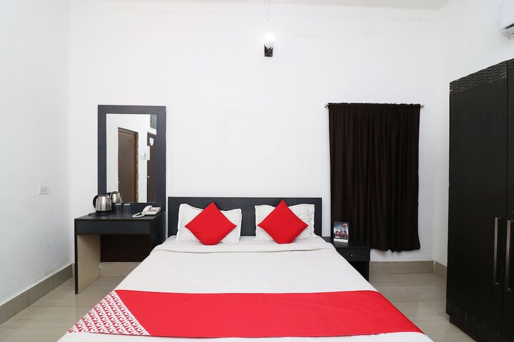 Room 11 of 29