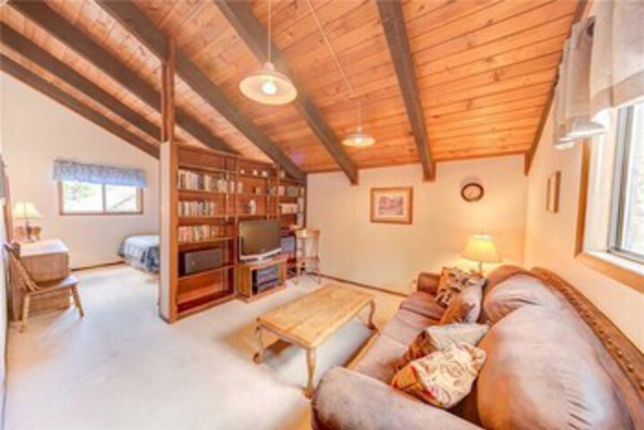 Room 4 of 20