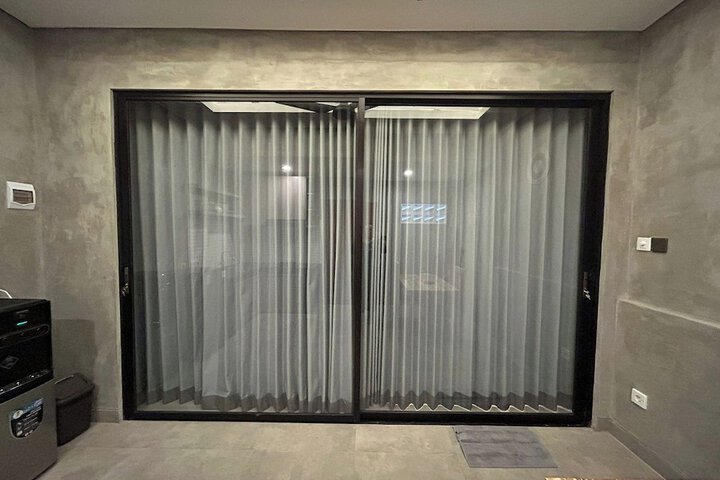 Room 6 of 86