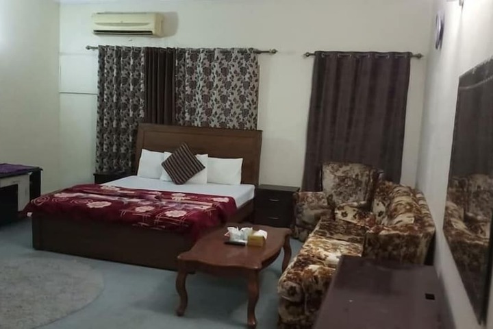 Room 16 of 39