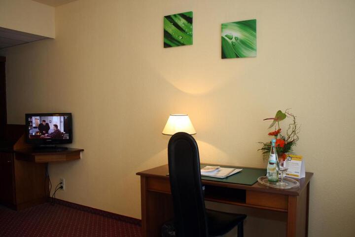 Photo 25
