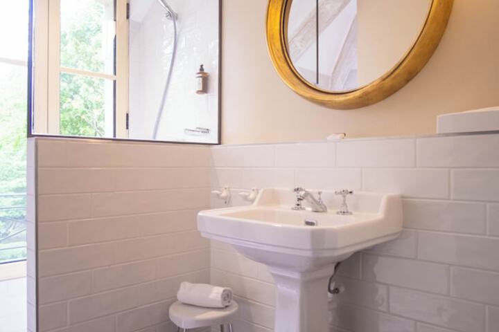 Bathroom Vanities