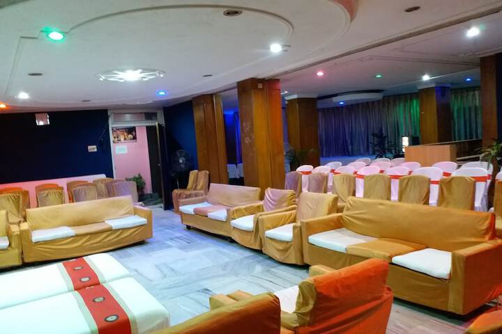 Ballroom/Hall 63 of 71