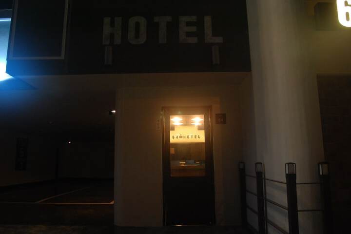 Hotel 35 of 42