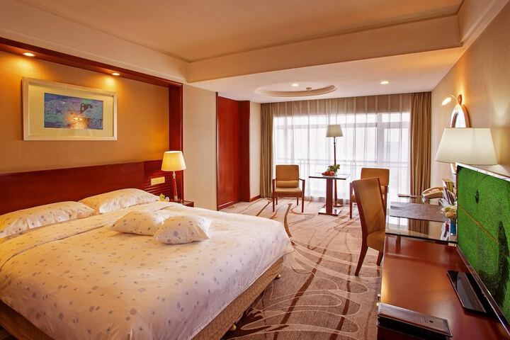 Room 5 of 26