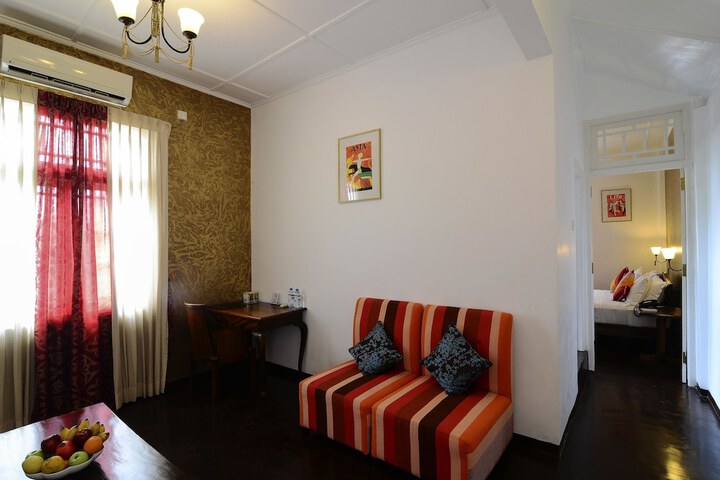 Room 19 of 41