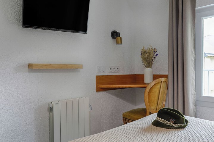 Room 77 of 191